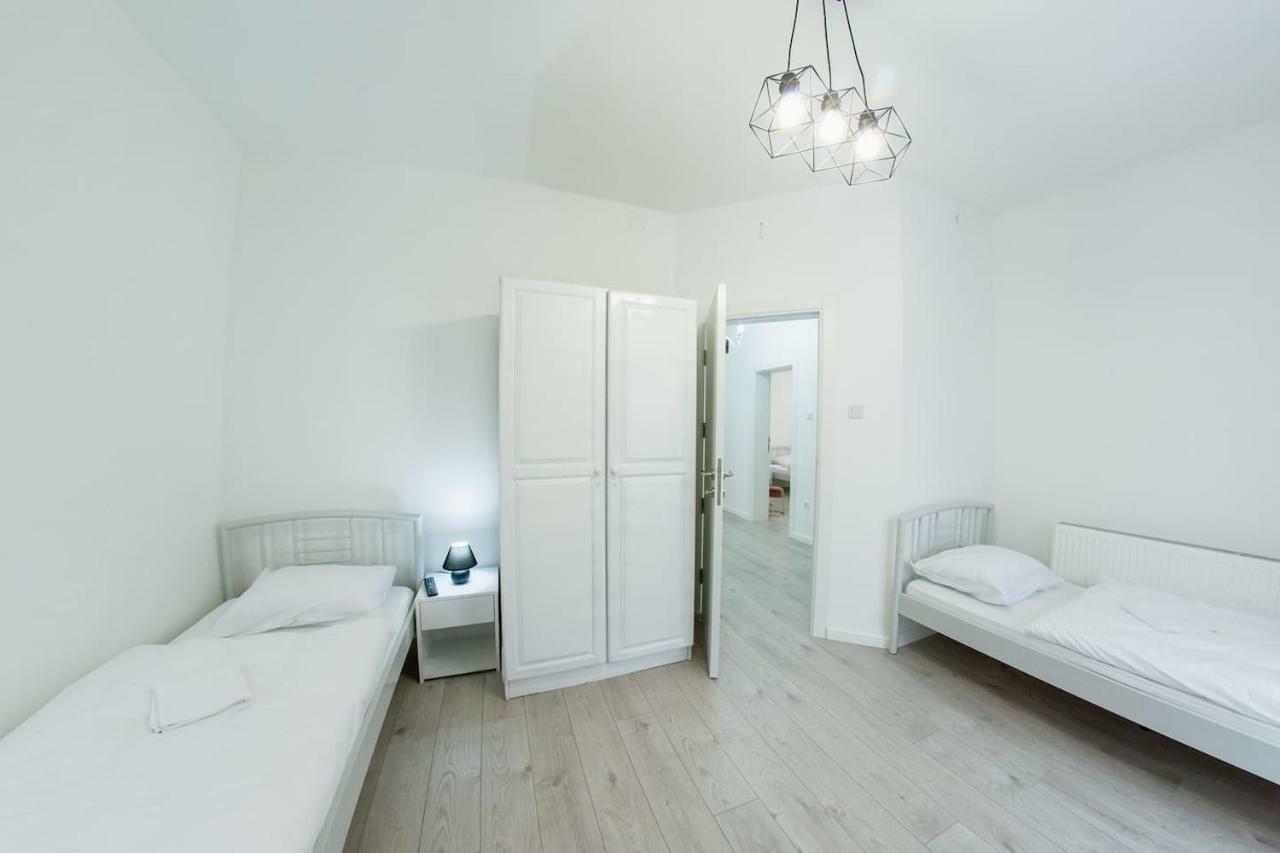 Grande Plus Apartment Dzungla ドボイ エクステリア 写真